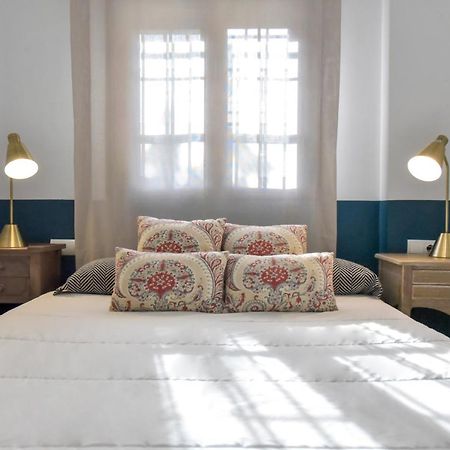 New! Retro Apartment In Central Neighbourhood Seville Exterior photo