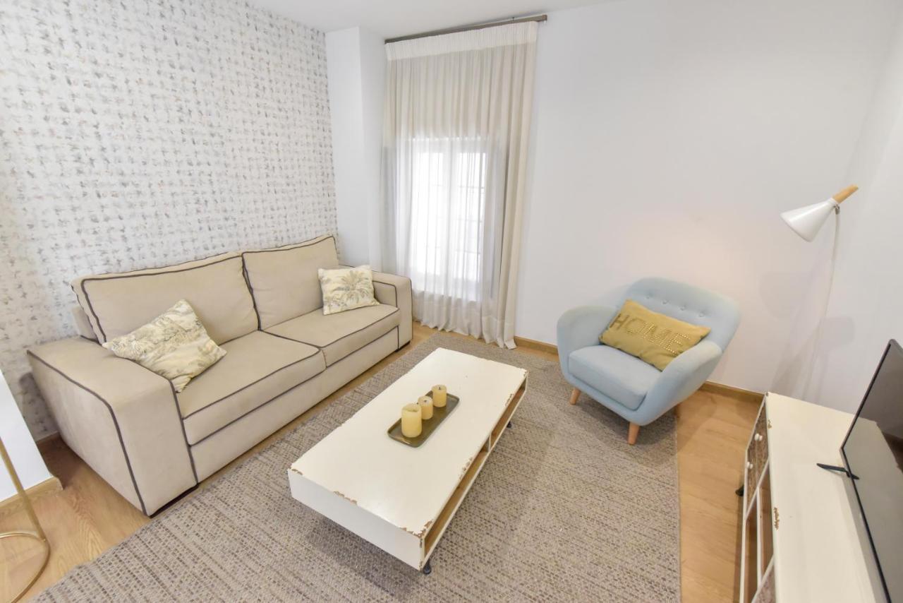 New! Retro Apartment In Central Neighbourhood Seville Exterior photo